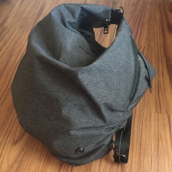 ?HOST PICK?Lululemon convertible tote/ backpack main image 7